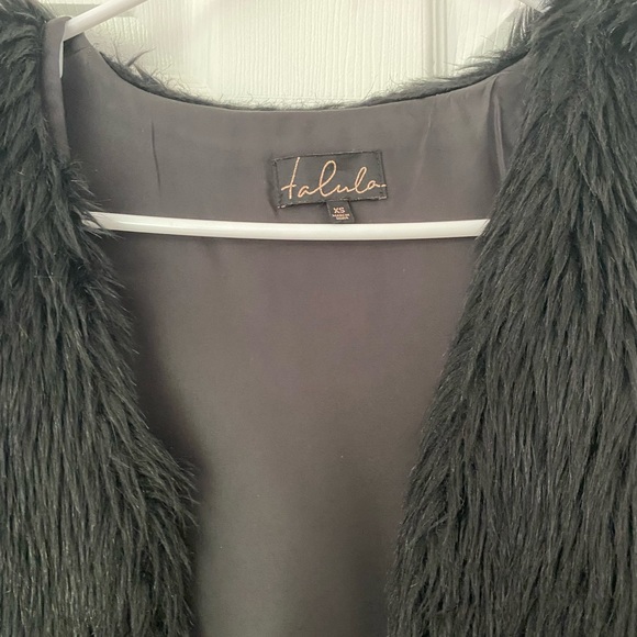 Talula - Faux Fur Vest - X-Small - Picture 2 of 3